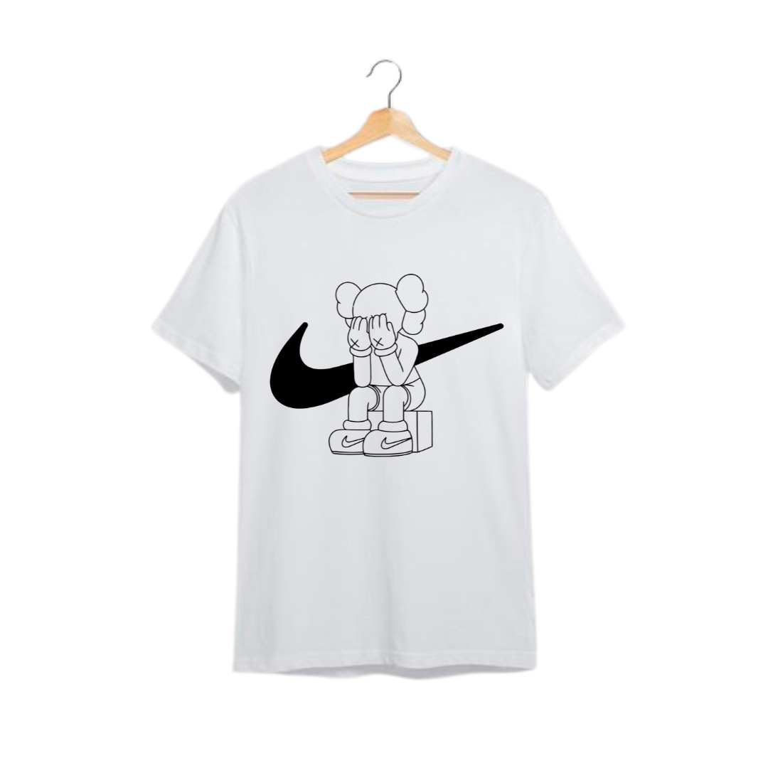 Playera con Diseño de kaws x Nike